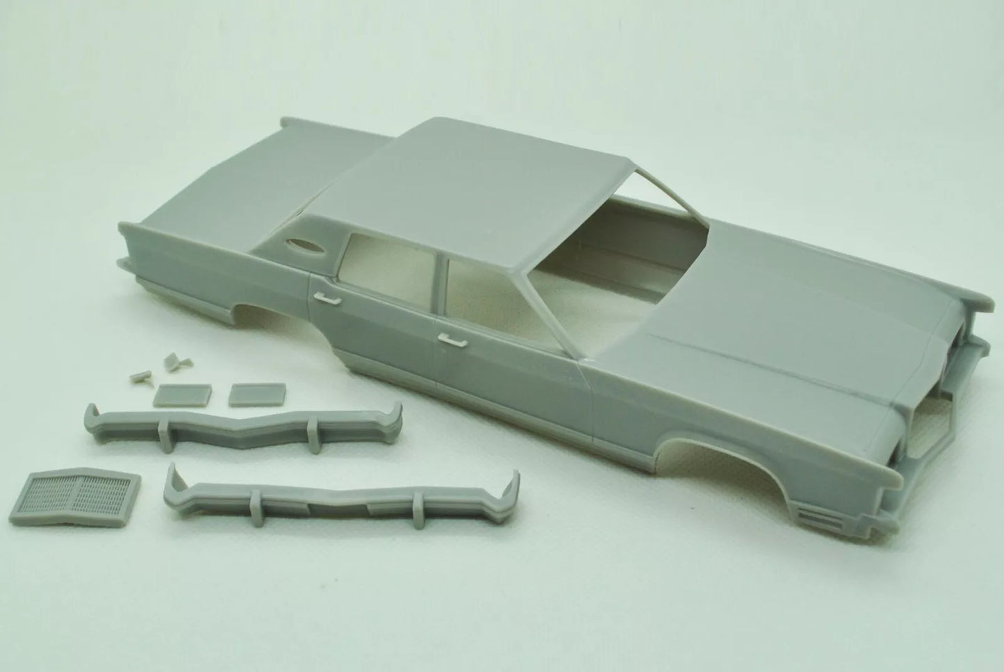 1/25 3D-Druck-Harzbausatz Lincoln Continental 1977
