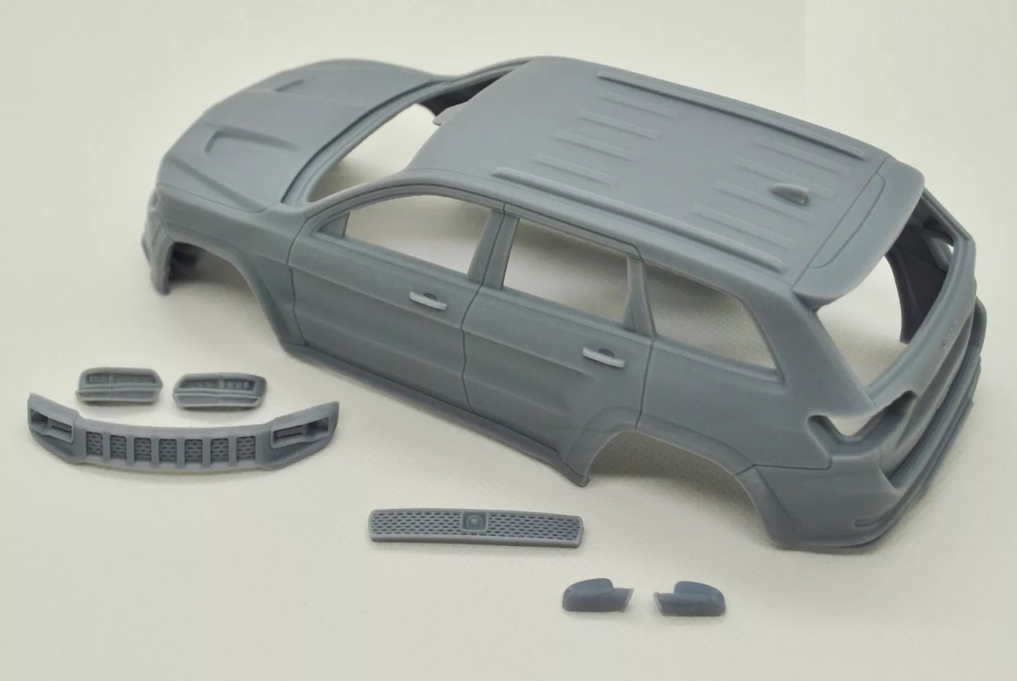 1/25 3D-Druckharz, NICHT GEGOSSEN, Bausatz Jeep Grand Cherokee Trackhawk