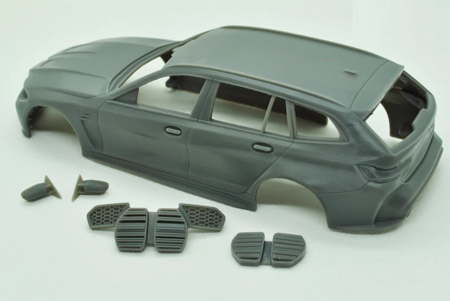 1/24 3D-Druck-Harz-Kit NICHT GEGOSSEN BMW M3 G81 Touring