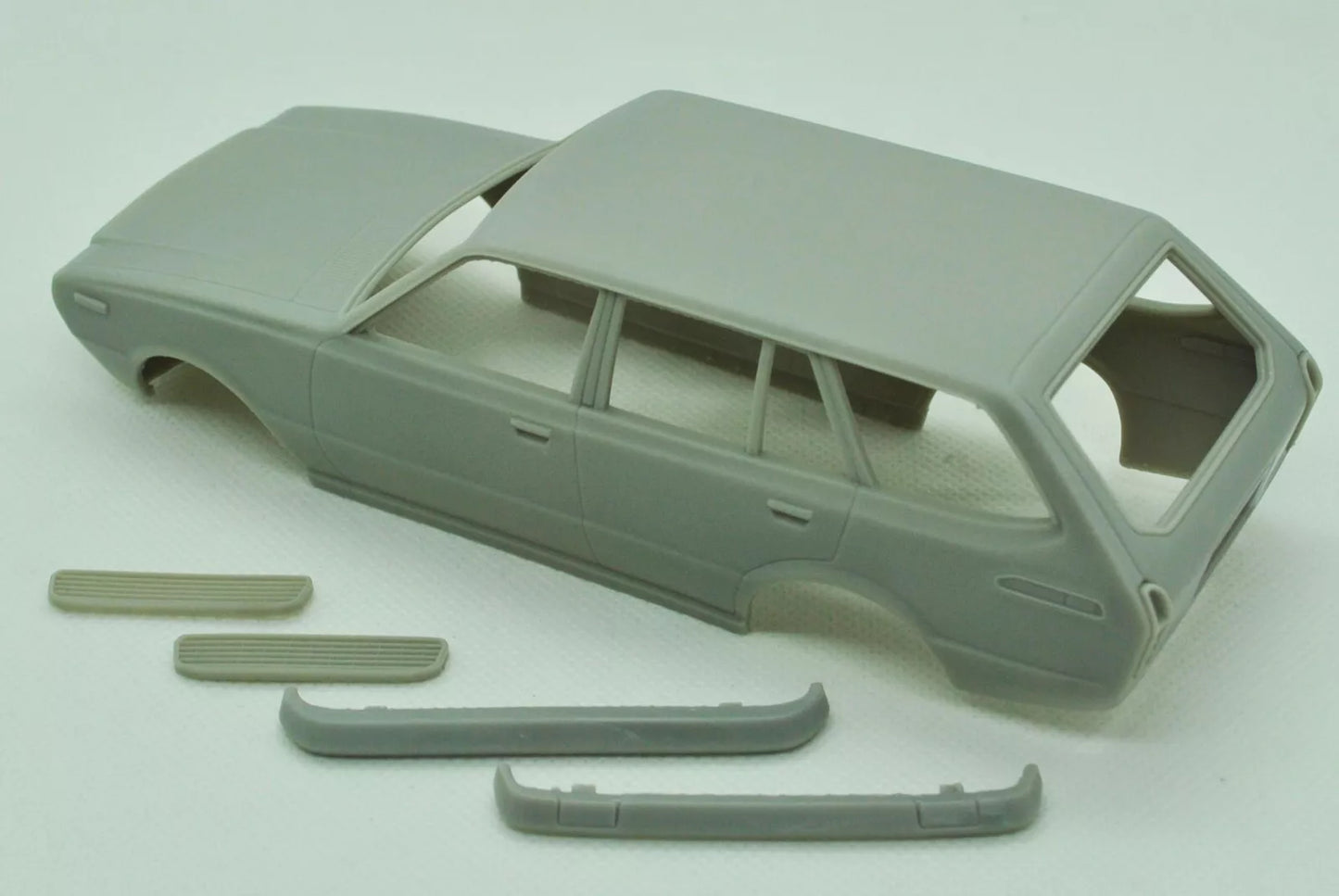 1/24 Toyota Corolla KE30 Wagon Harz 3D-Druck-Kit