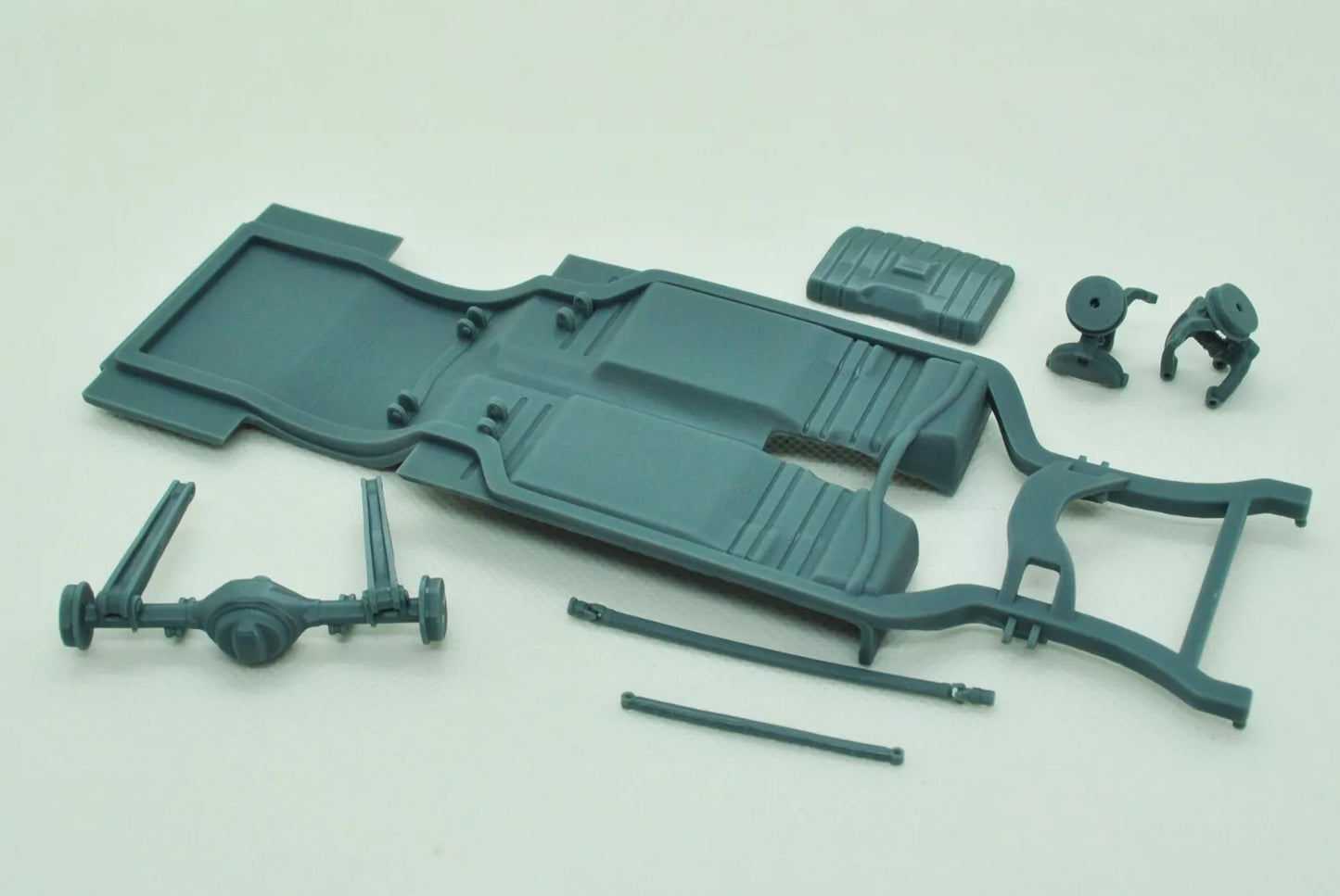 1/25 3D-Druckharz, NICHT GEGOSSEN, Bausatz Ford Gran Torino 4-türige Limousine 1974