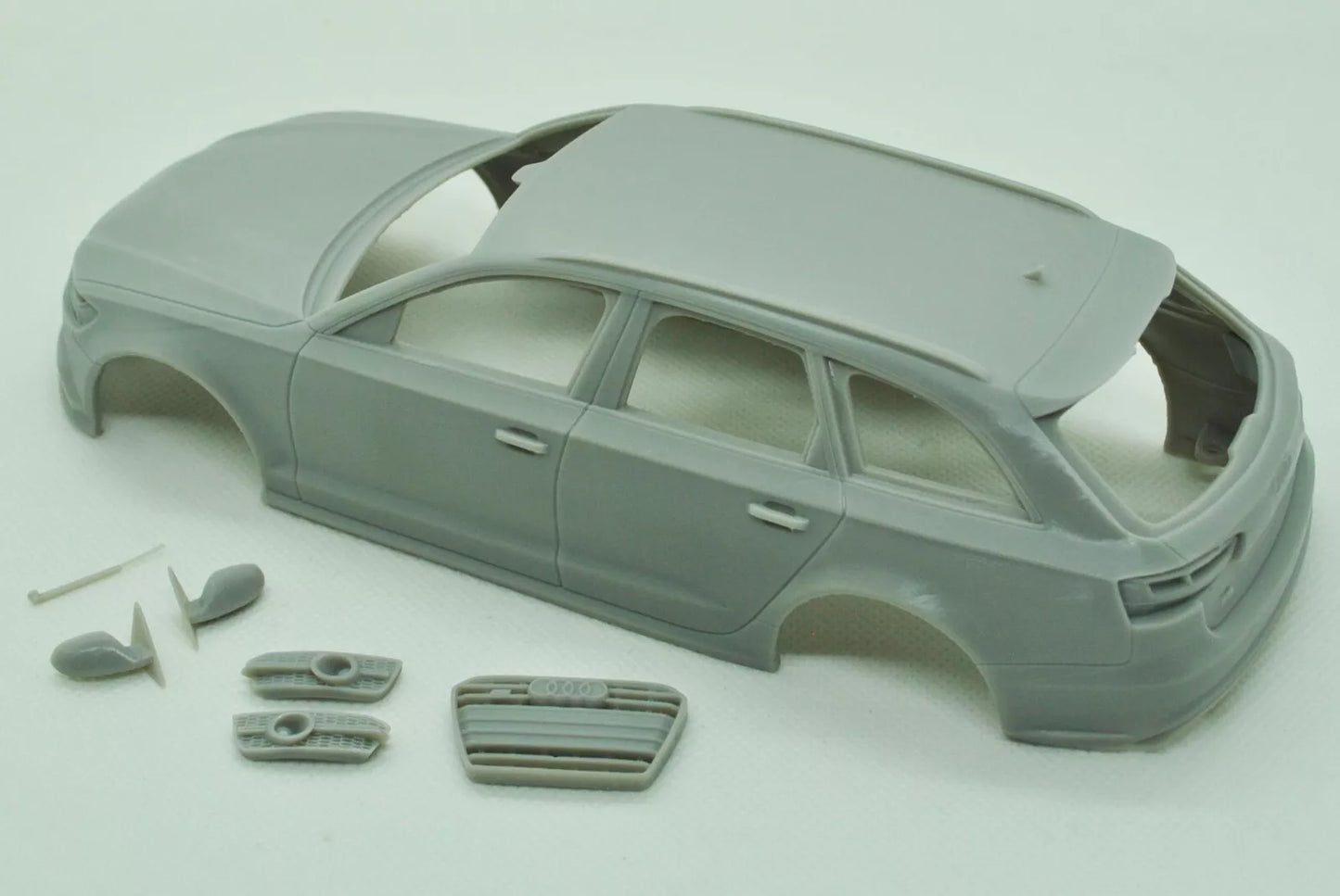 1/24 3D-Druckharzbausatz Audi S6 Avant 2016