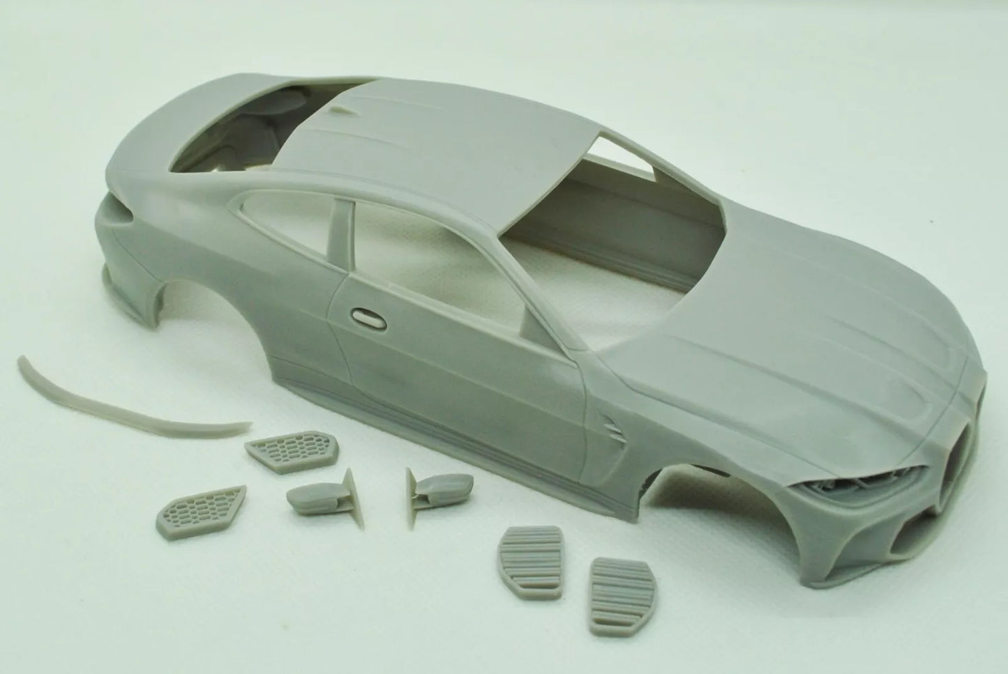 1/24 3D-Druck-Harz-Kit NICHT GEGOSSEN BMW M4 G82 Coupe