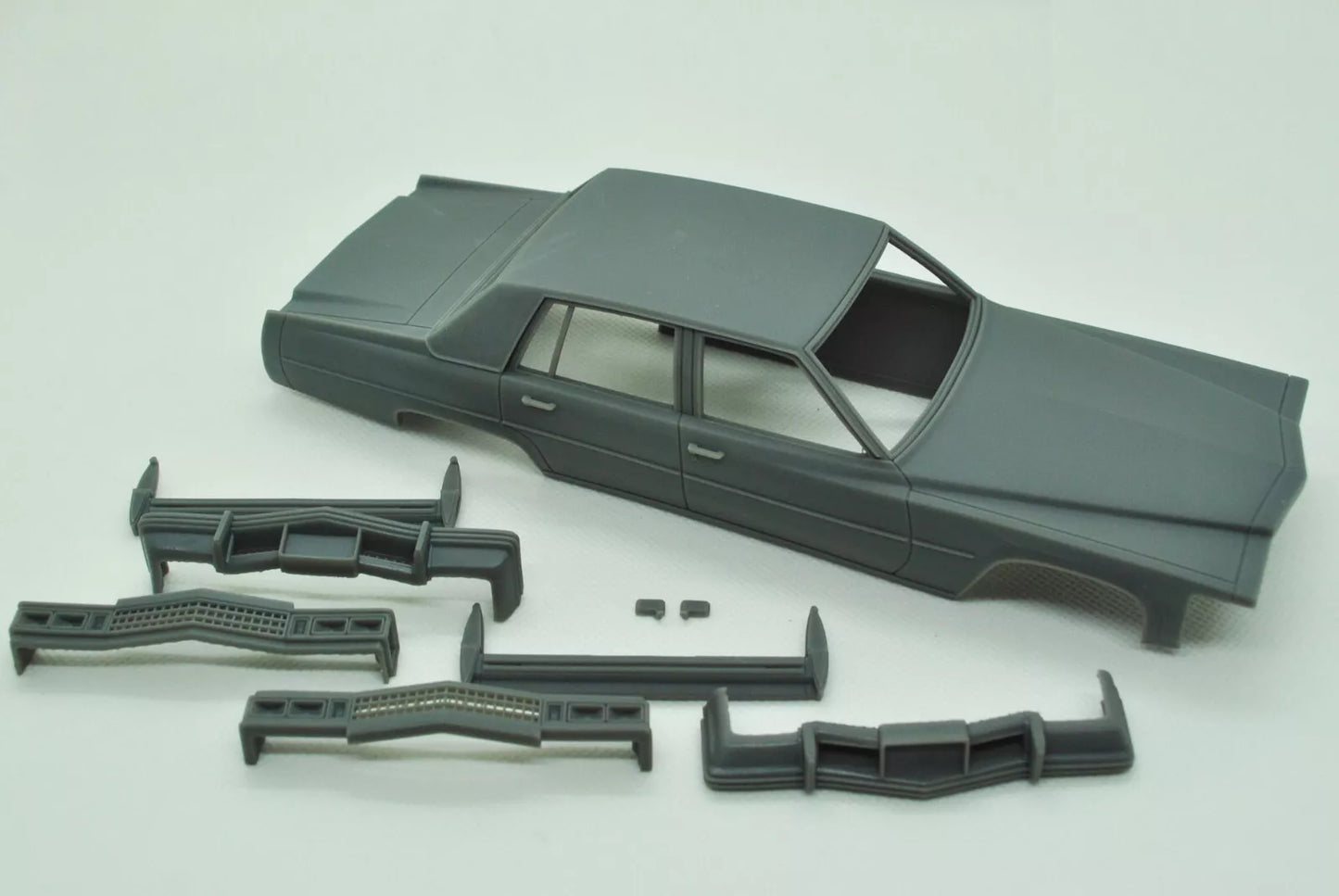 1/25 3D-Druck-Harzbausatz Cadillac Sedan Deville 1977