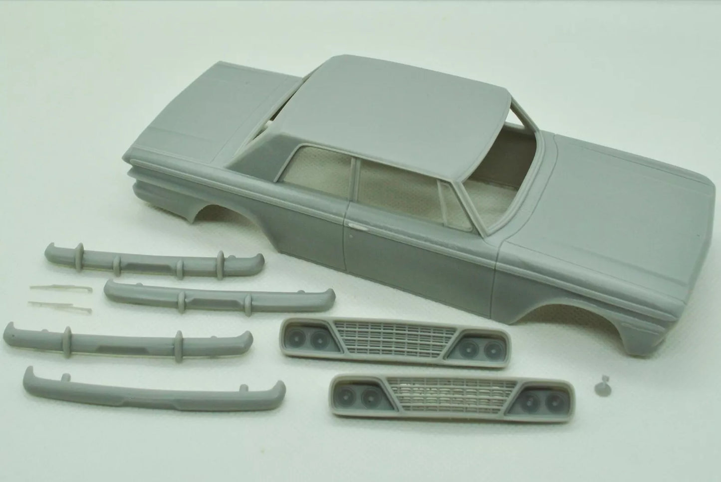 1/25 3D-Druck-Harzbausatz Studebaker Daytona 2 Türen 1964