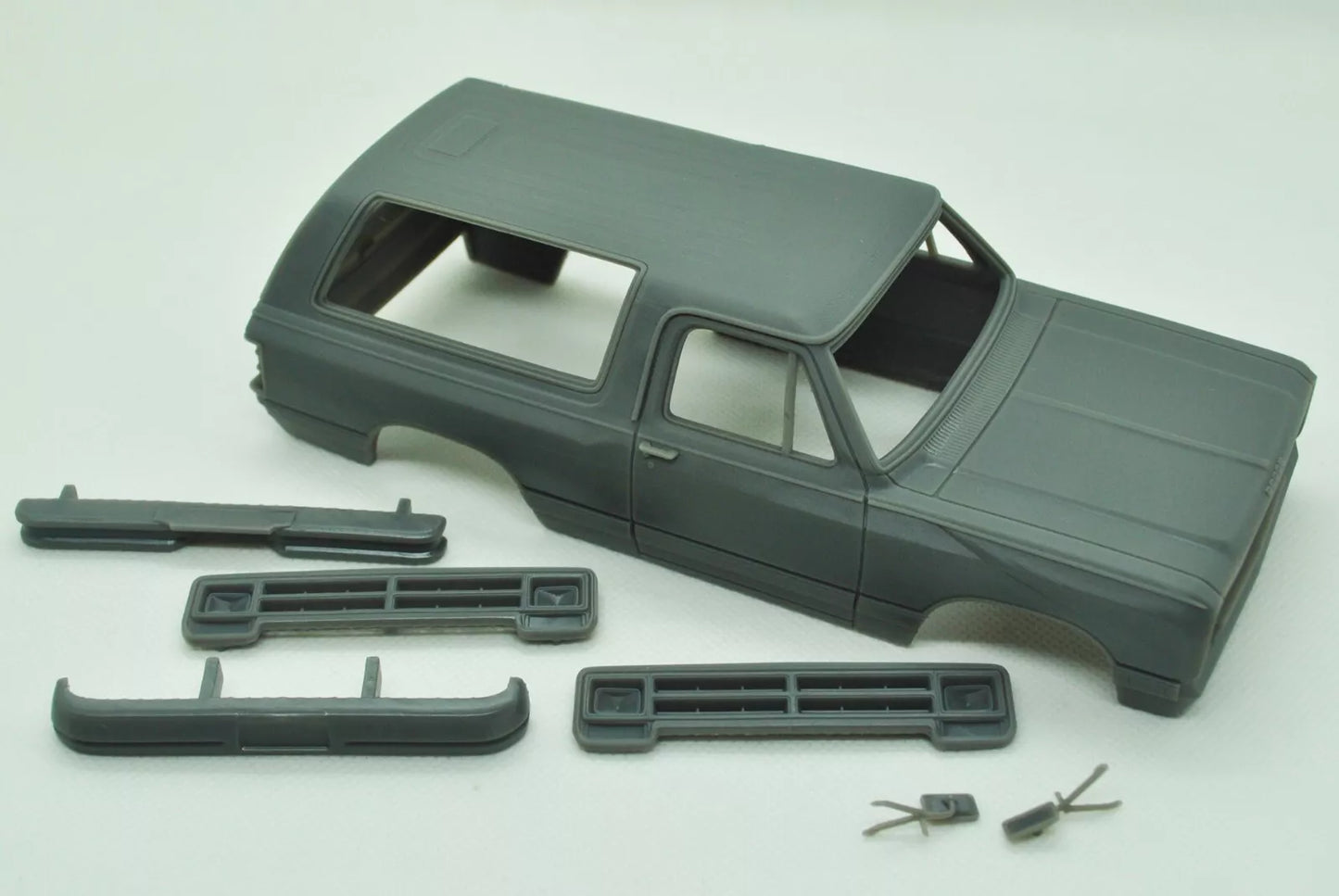 1/25 3D-Druckharz, NICHT GEGOSSEN, Bausatz Dodge Ramcharger 1987