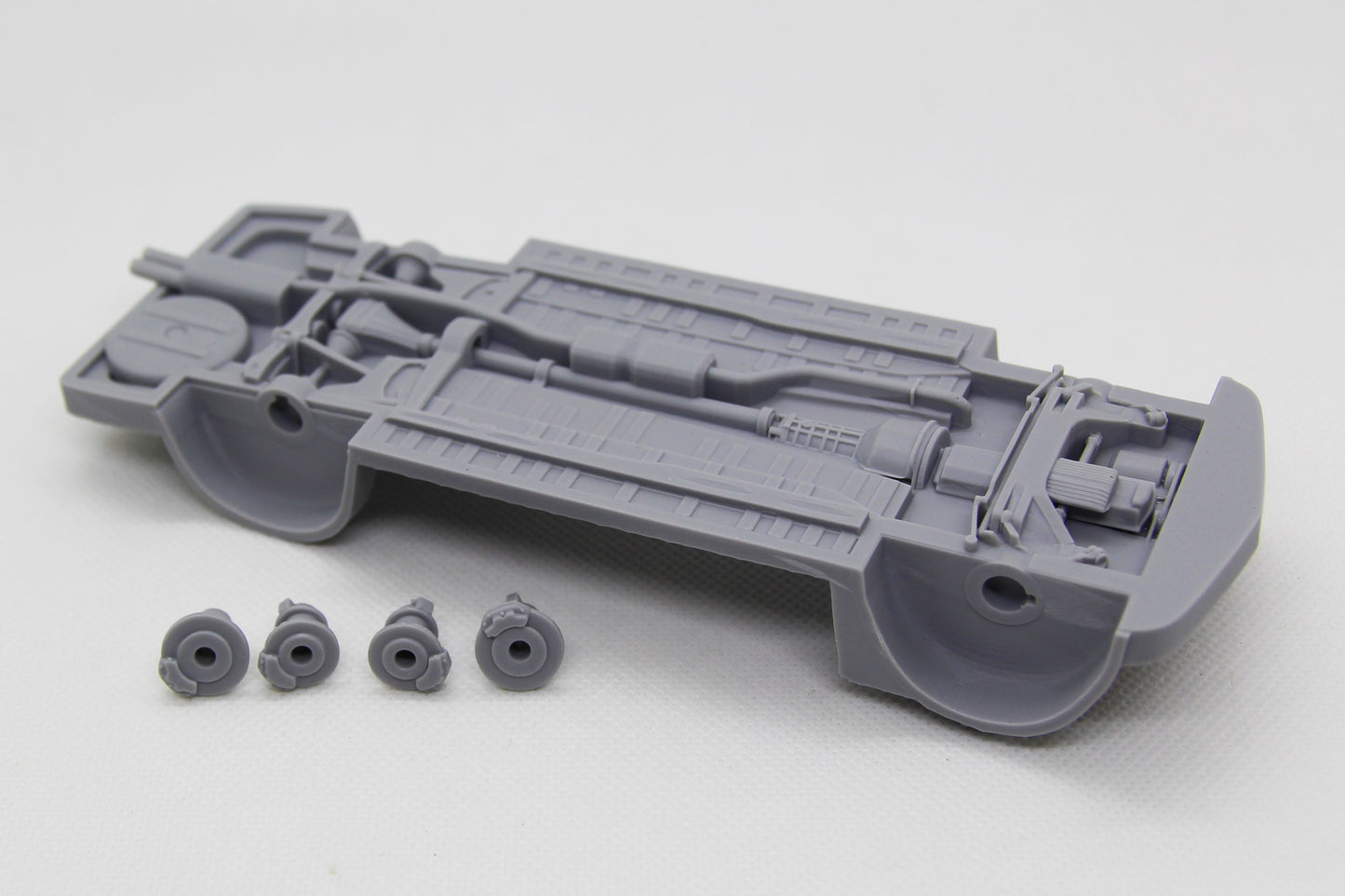 1/24 3D print resin kit Alpina B9/B10 (BMW E28) with black decals