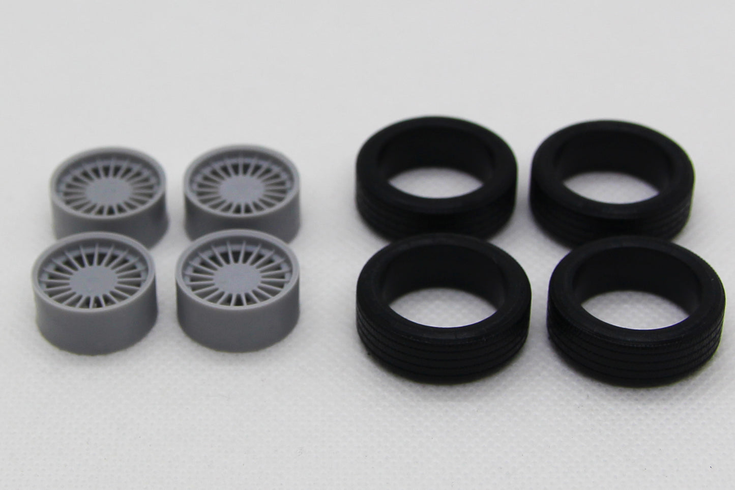 1/24 3D print resin kit Alpina B9/B10 (BMW E28) with black decals
