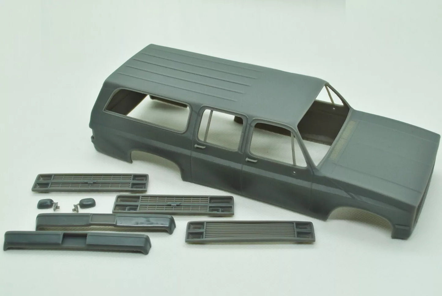 1/25 3D-Druck-Harzbausatz Chevrolet Suburban 1989