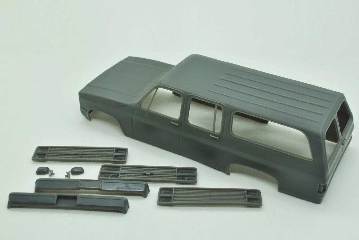 1/25 3D-Druck-Harzbausatz Chevrolet Suburban 1989