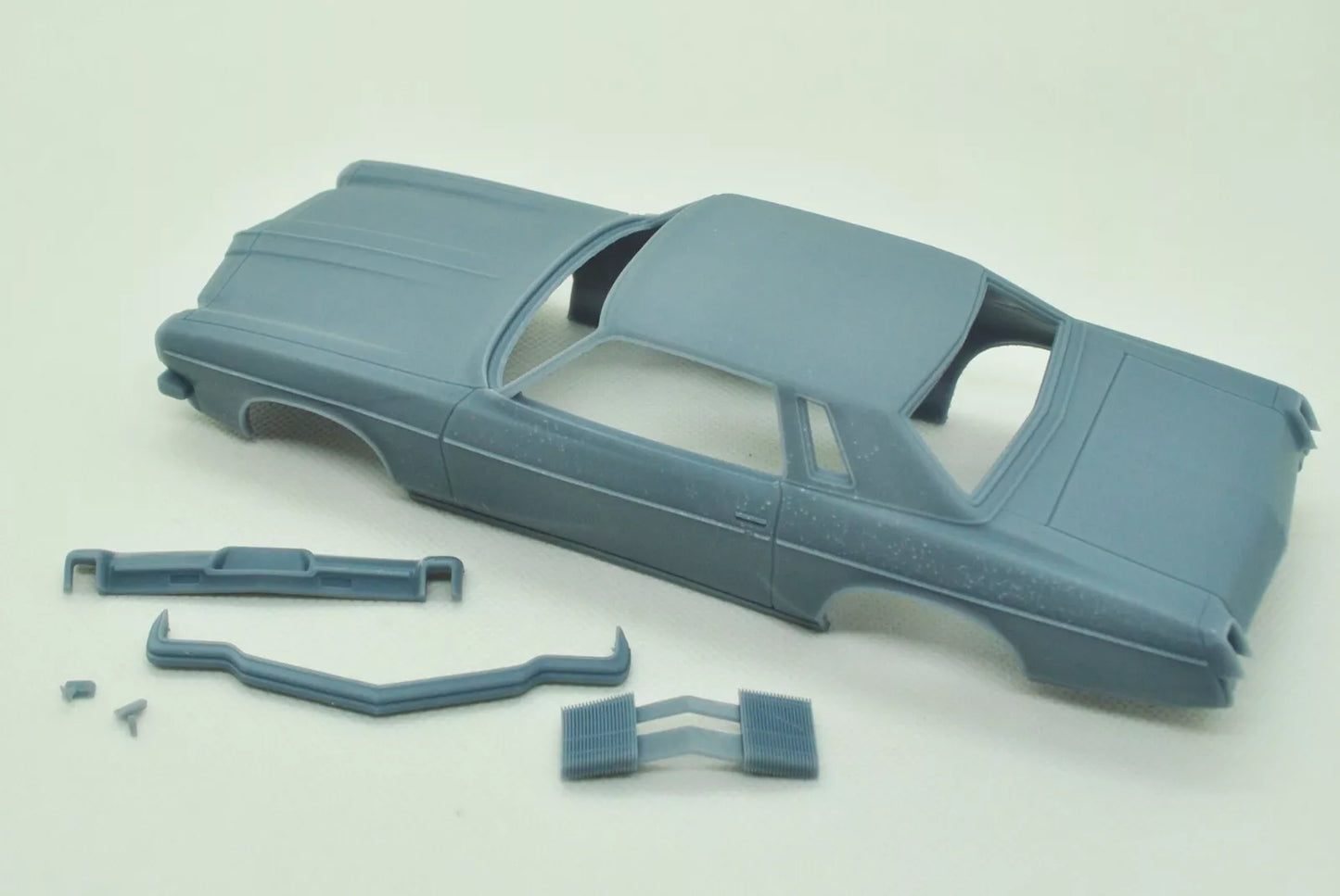 1/25 3D-Druckharz, NICHT GEGOSSEN, Bausatz Oldsmobile Cutlass 1973