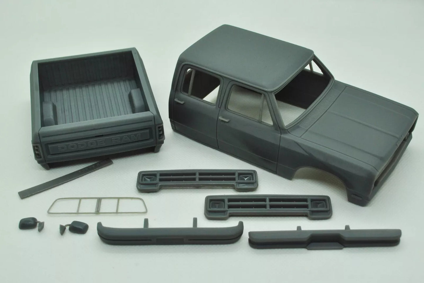 1/25 3D-Druckharz, NICHT GEGOSSEN, Bausatz Dodge Ram W350 Crew Cab 1985