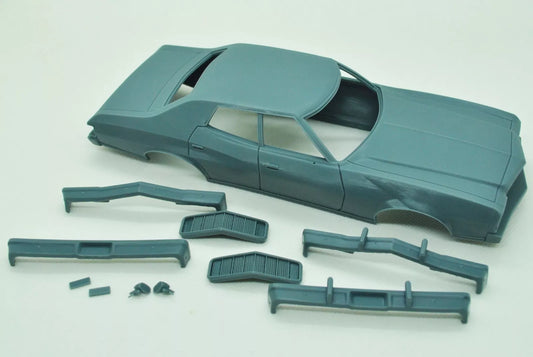 1/25 3D-Druckharz, NICHT GEGOSSEN, Bausatz Ford Gran Torino 4-türige Limousine 1974