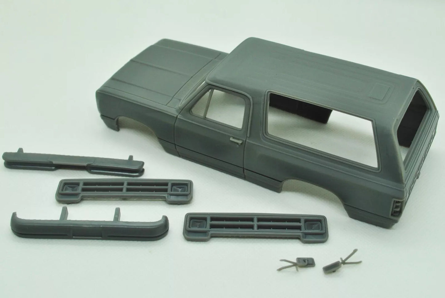 1/25 3D-Druckharz, NICHT GEGOSSEN, Bausatz Dodge Ramcharger 1987