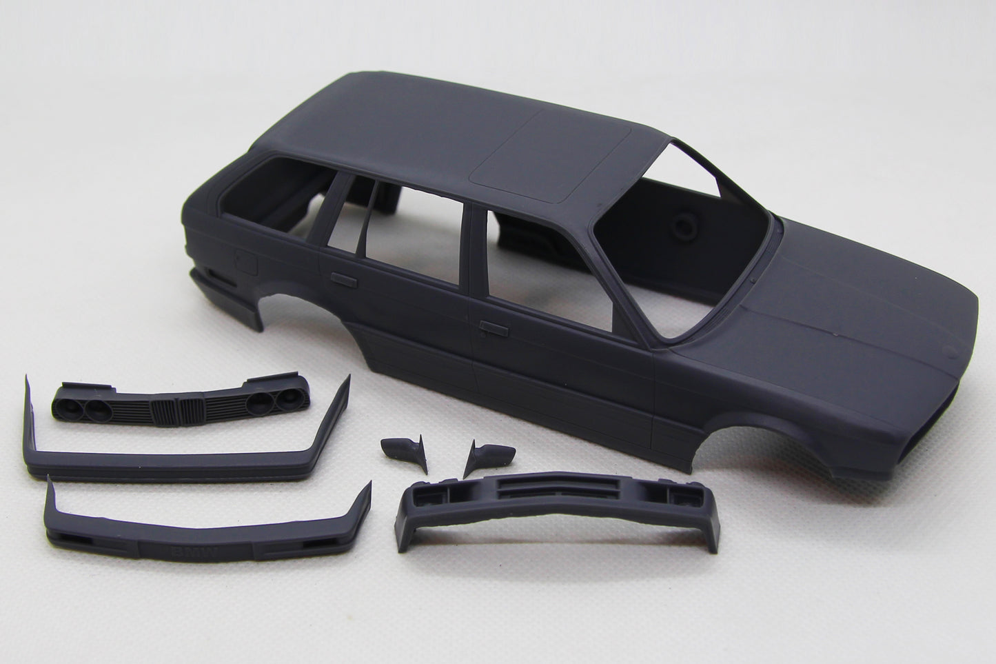 1/24 3D print resin kit BMW E30 Touring M-Tech 2